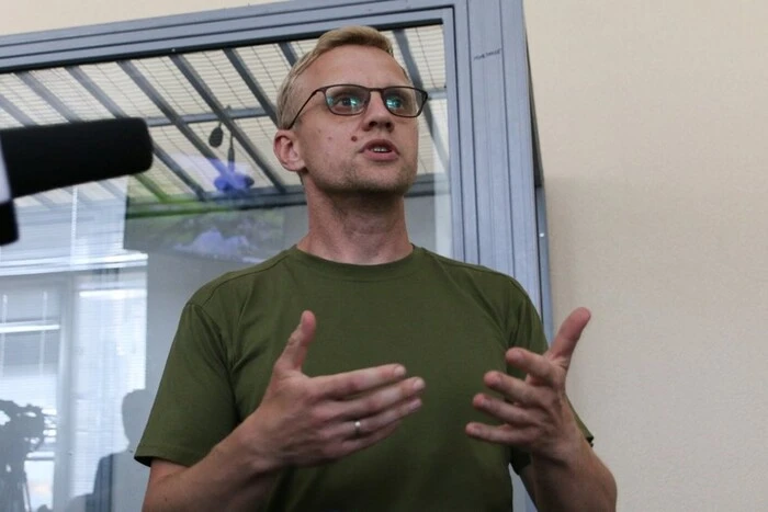 Шабунін заявив, що силовики нібито «злили» його інтимні фото з вилученого телефону