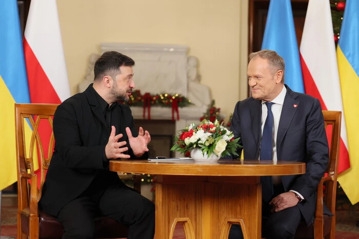 Зеленський розпочав переговори з Туском у Варшаві