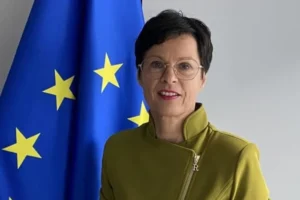 Єврокомісарка з питань розширення прибула до України: мета візиту