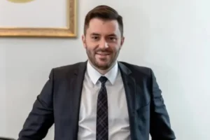 Звільнено кума Єрмака з посади голови Національної комісії з цінних паперів та фондового ринку