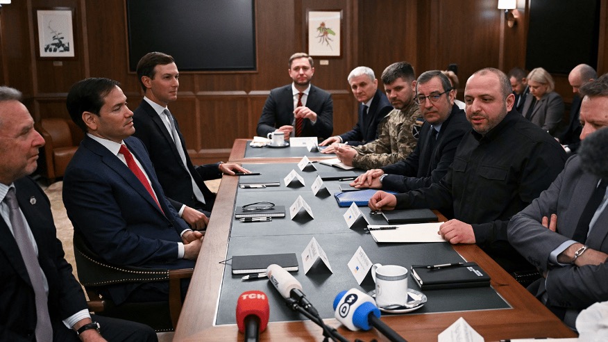 Єрмак зберігає вплив на переговорний процес через Олександра Бевза, - експерт