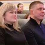 «Мрійте, і ваші бажання здійсняться!». Нардеп, який здав Тимошенко НАБУ, виступив перед дітьми