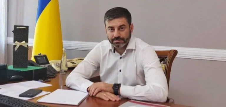 Українців знищують у полоні, поки Лубінець вітається з  Москальковою та піклується про російських полонених