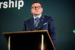 Що не так із мобілізацією? Залужний на роковини війни дав пояснення