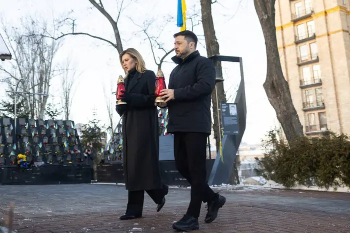 Подружжя Зеленських вшанувало пам’ять Героїв Небесної Сотні (фото)