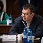 Гетманцев розповів, за що «слуги народу» мають виставити пляшку НАБУ