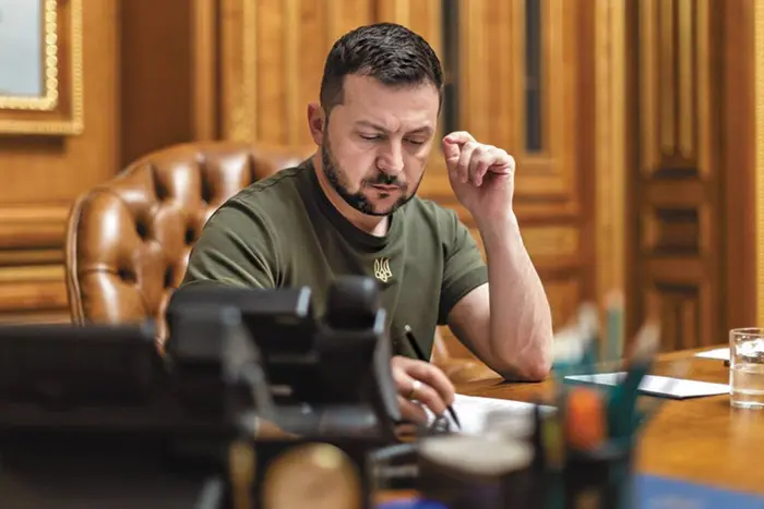 Зеленський розширив перелік посад у Дніпропетровській ОДА, які можуть обіймати військові