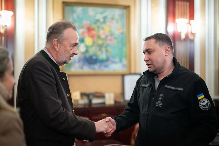 Буданов провів зустріч з президентом «Блакитного щита»