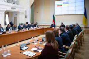 Посилення співпраці в обороні та енергетиці. Уряди України та Болгарії провели перші консультації