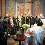 Президент попрощався з Патріархом Філаретом (фото)