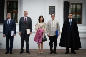 Зеленський прийняв вірчі грамоти від нових послів чотирьох країн