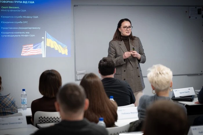 Де насправді заробляє прем’єр-міністерка. Уряд розкрив секрет «підробітків» Свириденко (документ)