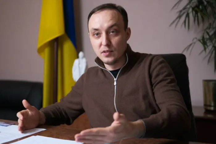 Уповноважений президента з санкцій задекларував майже 3 млн грн гонорарів від благодійного фонду: деталі