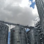Позови на сотні мільйонів гривень. Потерпілі від махінацій фірми, близької до ексміністра, пішли в суди