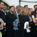 Зеленський і перша леді вшанували пам’ять дітей, яких убила Росія (фото)