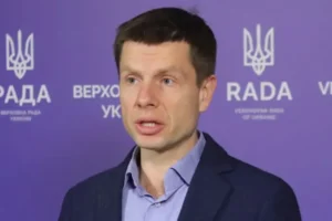 Нардепа Гончаренка офіційно виключено з фракції «Європейська Солідарність»